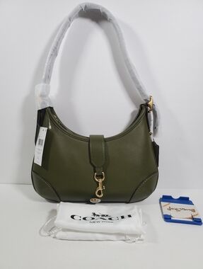 Coach Hamptons HoBo Bag in Brass/Olive Glovetanned Leather NWT